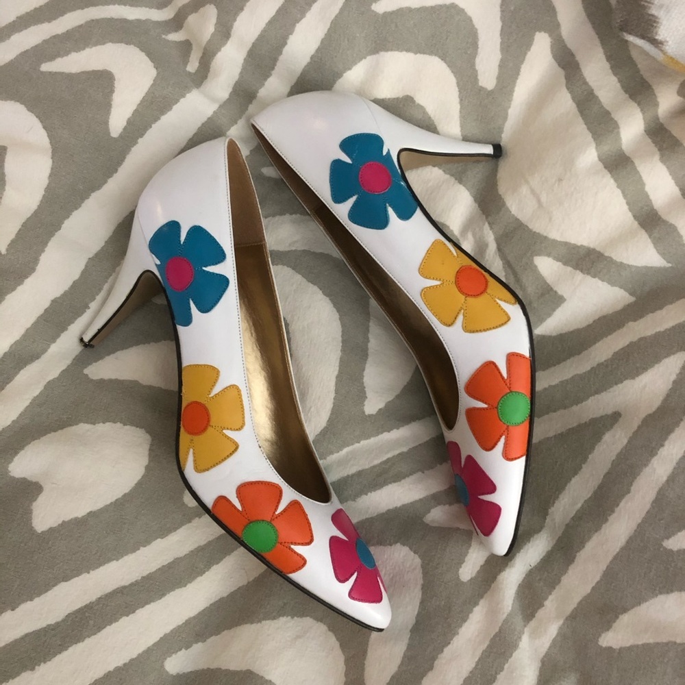 Daisy retro white rainbow heels